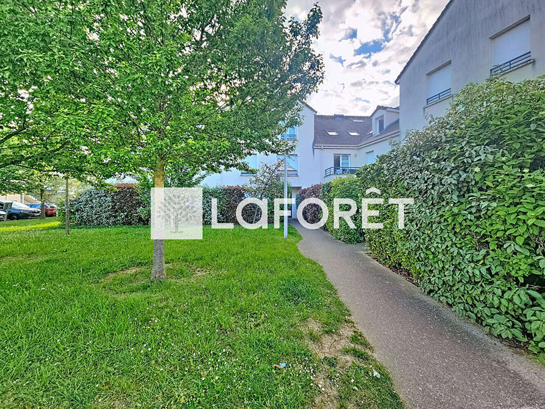 Appartement à MOISSY-CRAMAYEL