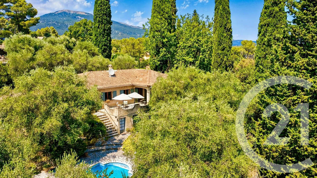 Maison 211 m² à Roquefort-Les-Pins  - photo 23