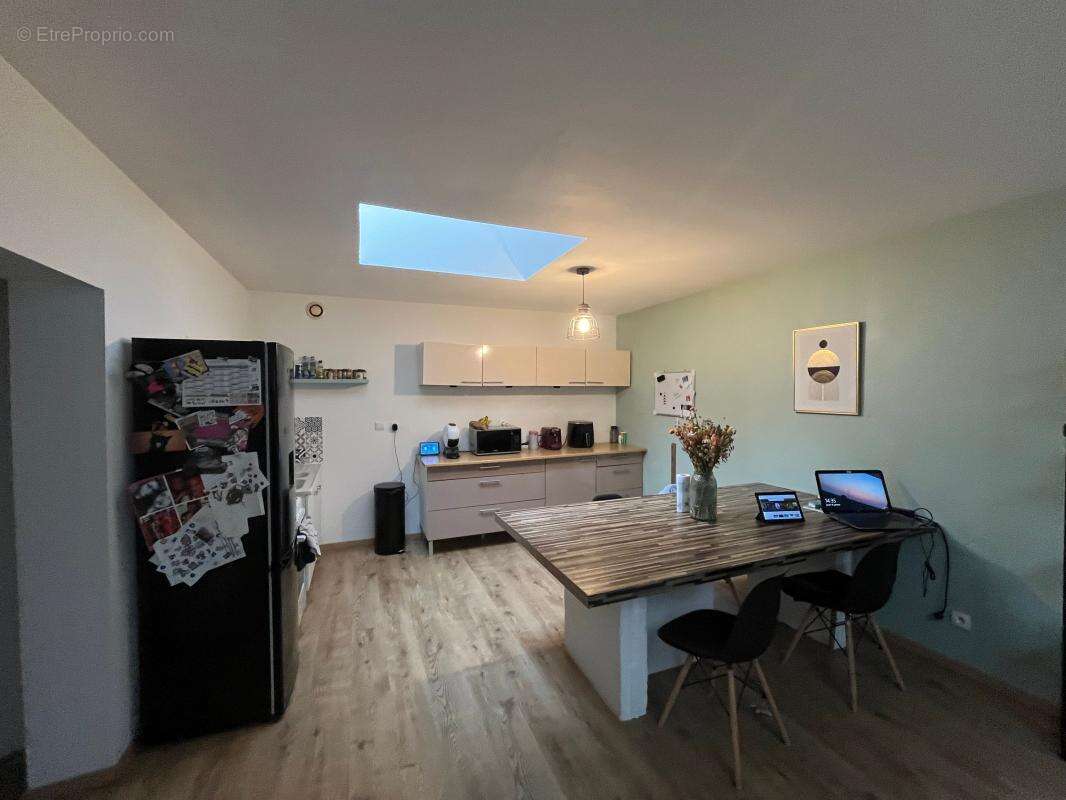 Appartement à LA FERE