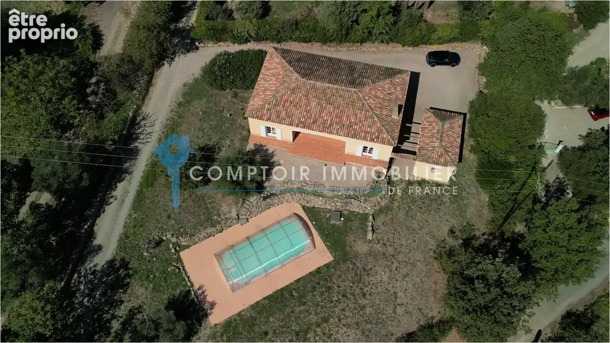 À VENDRE (83) - BARGEMON - Villa avec piscine et vue sur les collines - photo 16