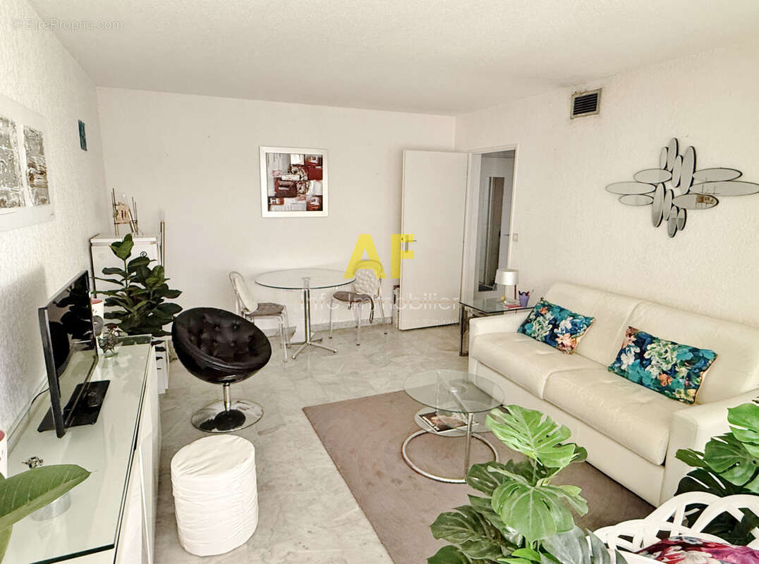 Appartement à SAINT-RAPHAEL