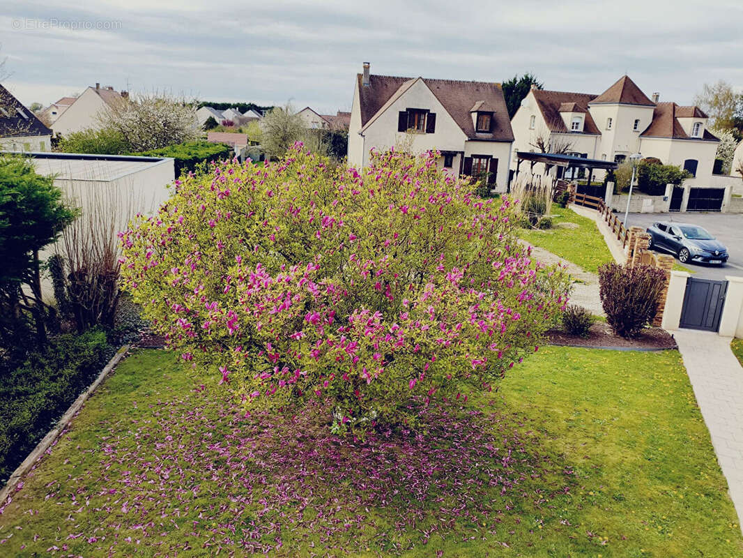 Maison à GRISY-SUISNES