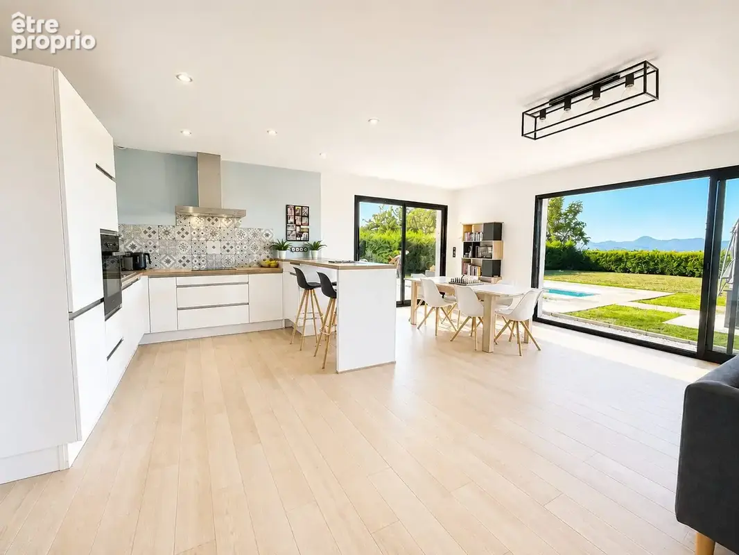 Maison 130 m² à Sardon  - photo 3