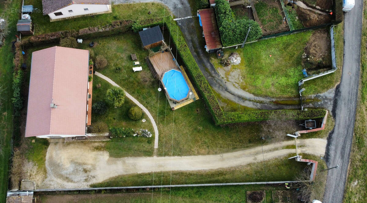 Maison à SAINT-ROMANS