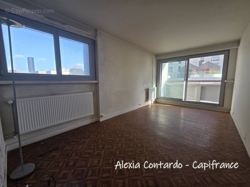 Appartement à PARIS-15E