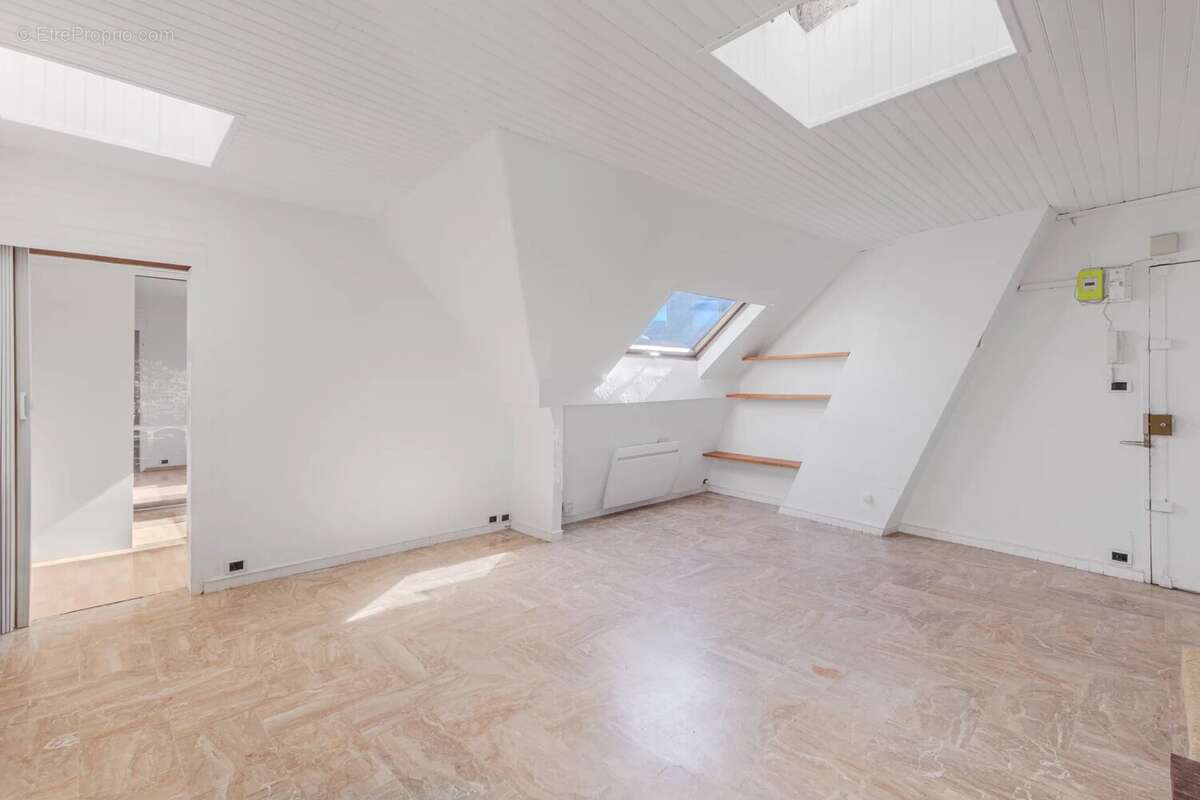 Appartement à PARIS-3E