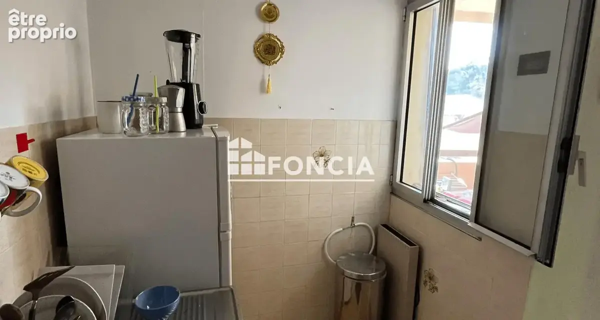 Nice centre – avenue lyautey  studio 29,44 m² – balcon 5 m² – etage eleve - vendu loué - photo 5