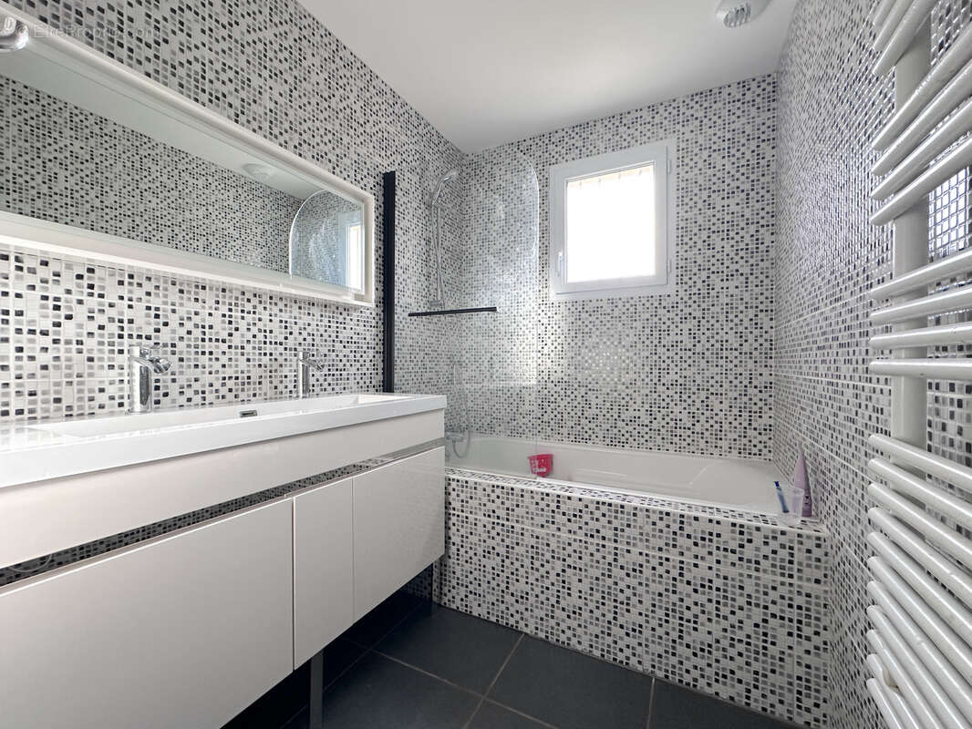 Maison à CHASSENEUIL-DU-POITOU