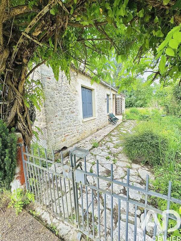 Maison 92 m² à Vire-Sur-Lot  - photo 3