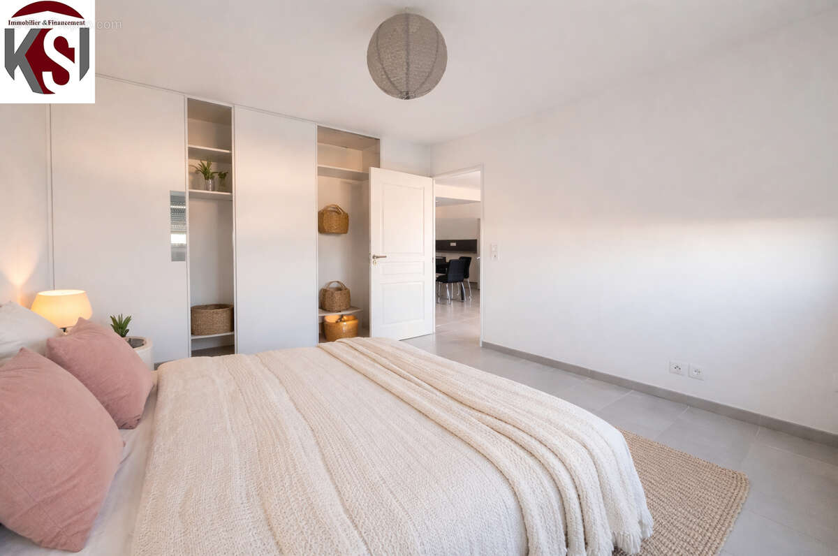 Appartement à SEILLONS-SOURCE-D'ARGENS