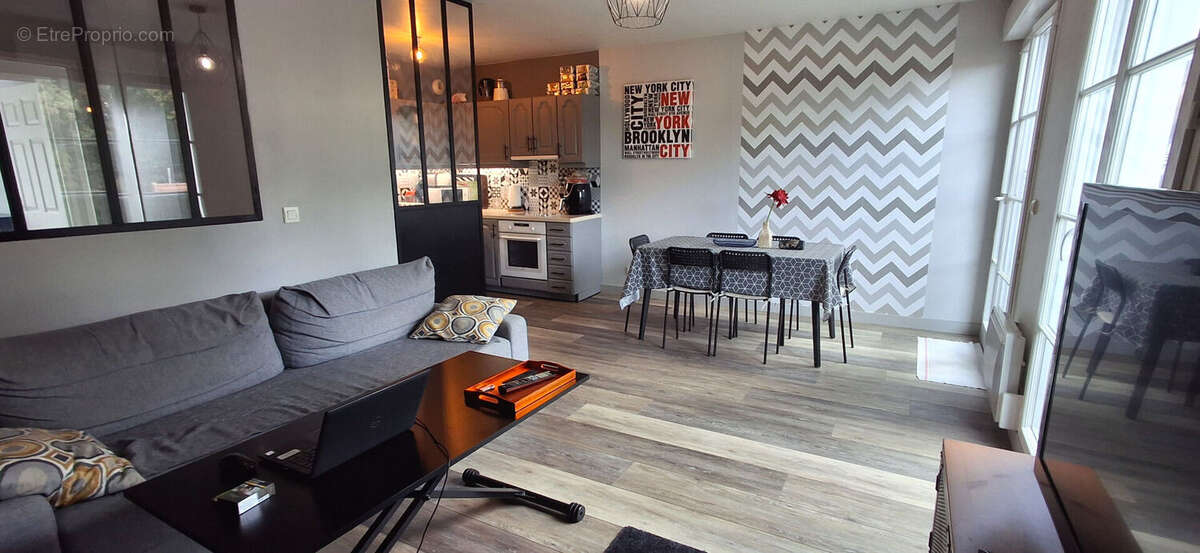 Appartement à CORBEIL-ESSONNES