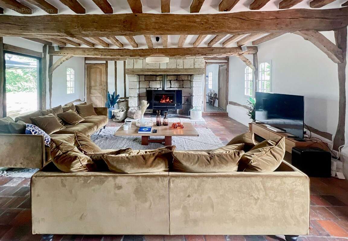 Maison à CORMEILLES