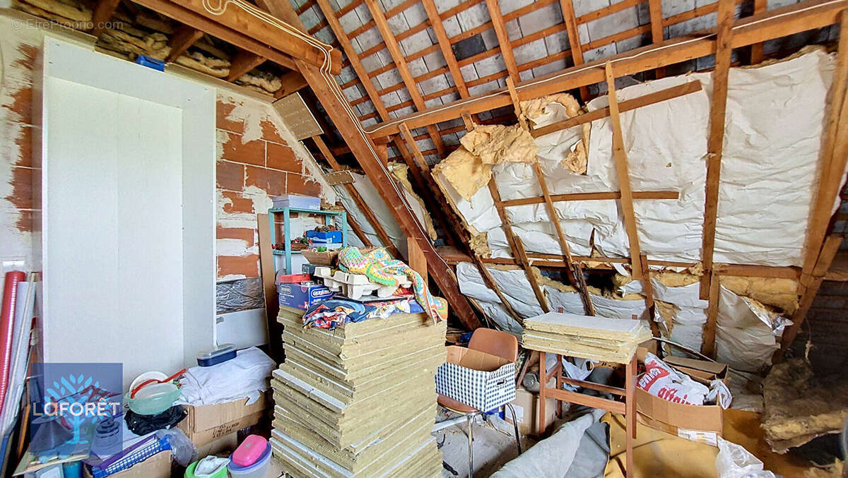 Maison Maen Roch, proche A84, idéalement situé en campagne - photo 13