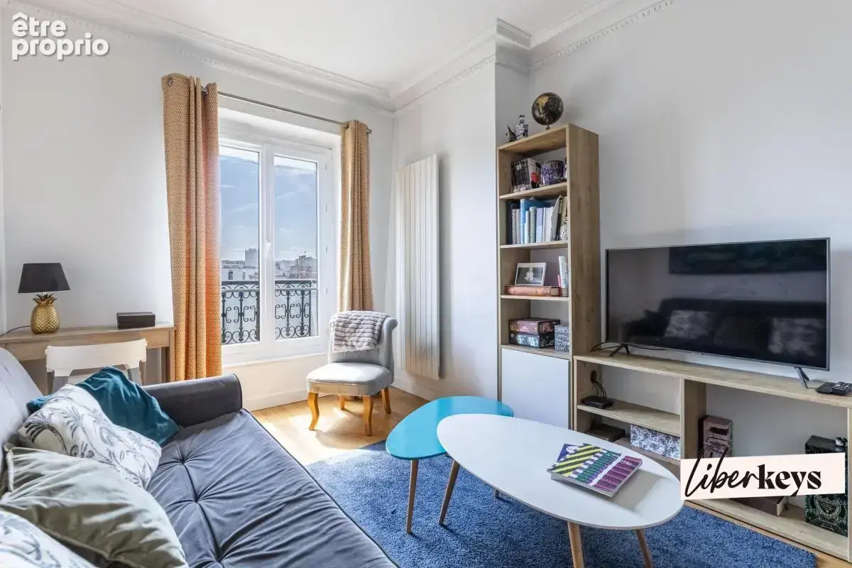 Paris 15e – 3 pièces au dernier étage avec ascenseur – Vue dégagée - photo 2