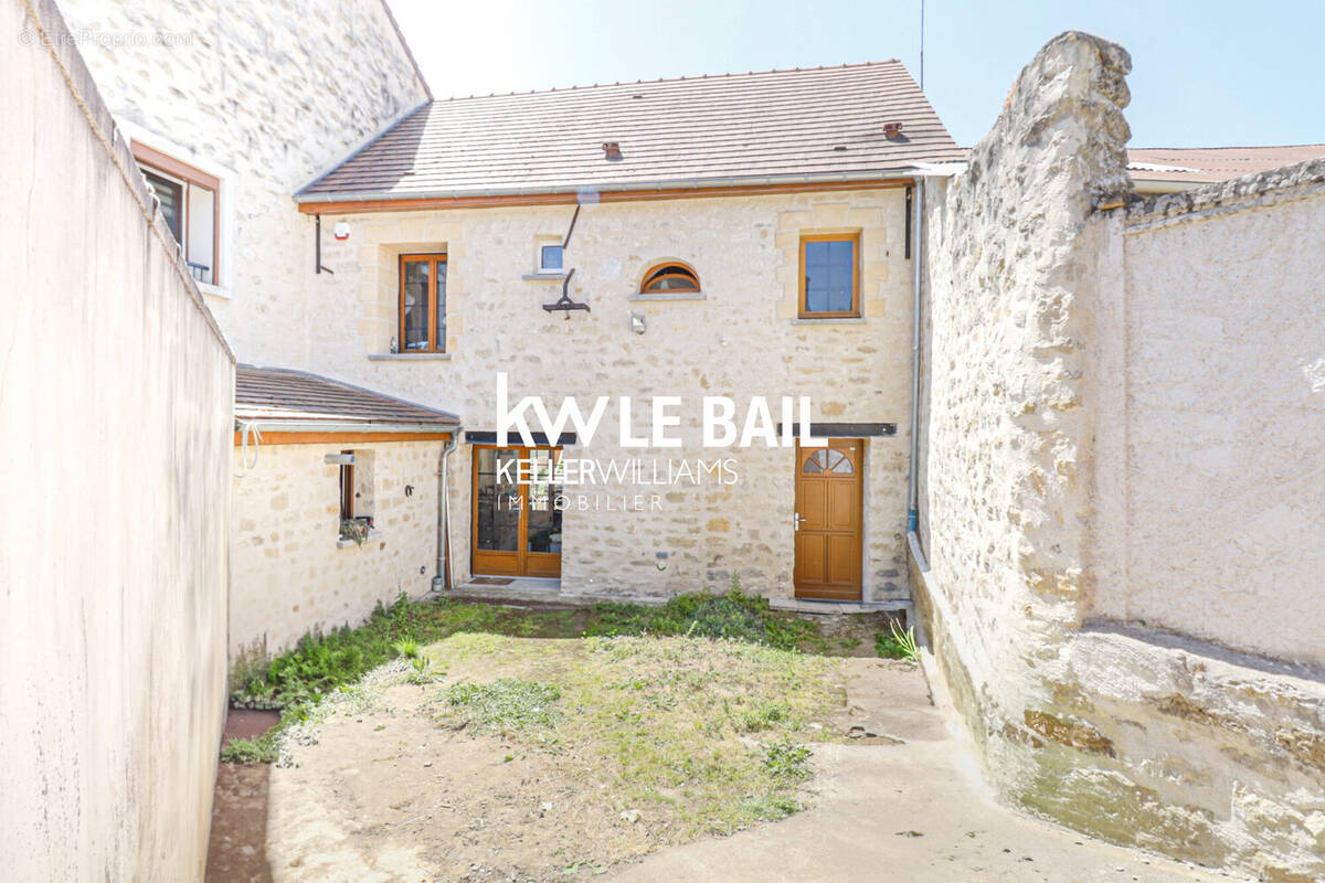 Maison à SERAINCOURT
