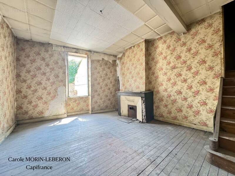 Maison en pierre à rénover, 3 chambres, garage et cour - photo 10