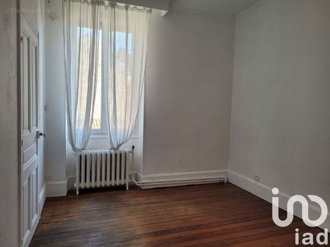 Photo 7 - Appartement à MONTCEAU-LES-MINES