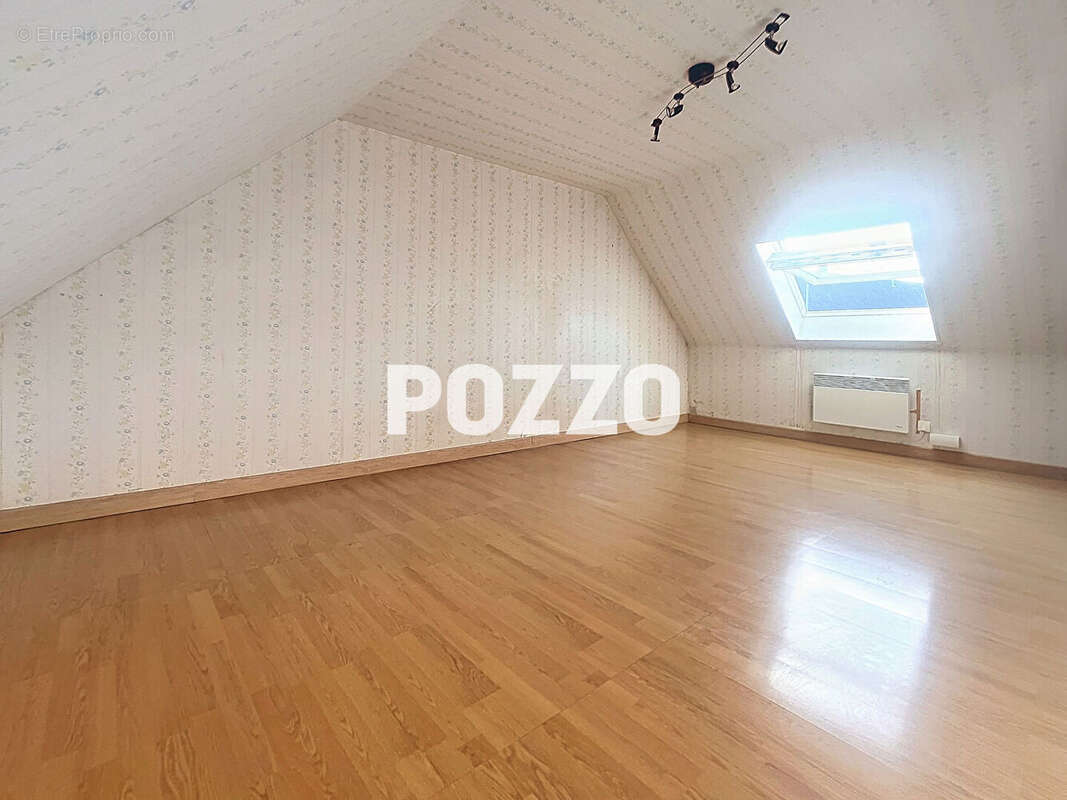 Maison à SAINT-PAIR-SUR-MER