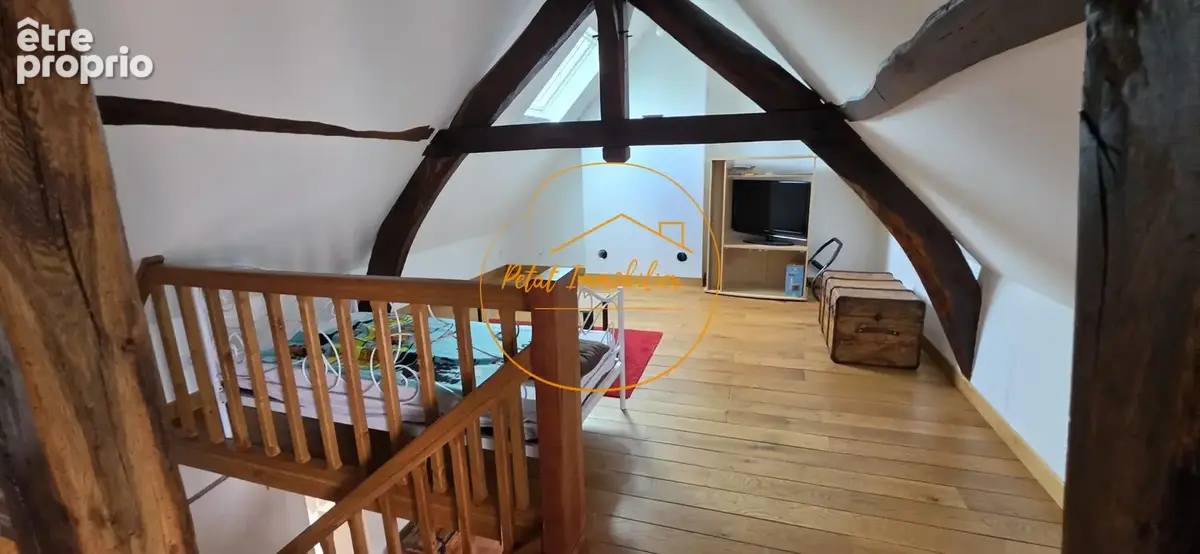 Charmante maison familiale avec dépendances et potentiel - photo 12