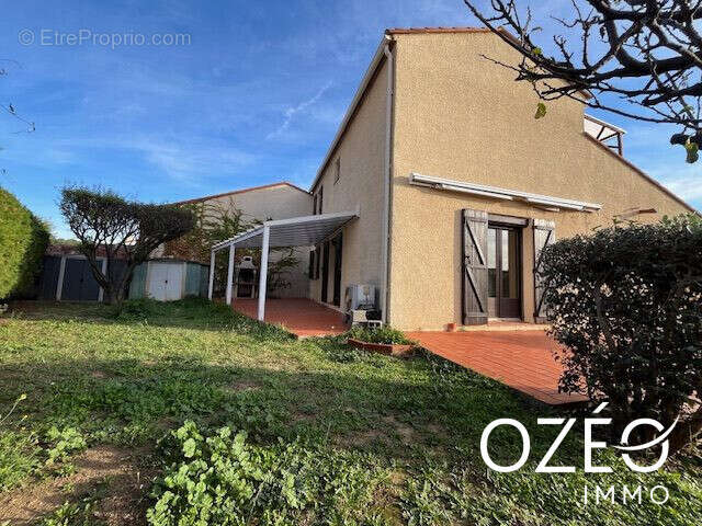 Maison à VILLENEUVE-DE-LA-RAHO