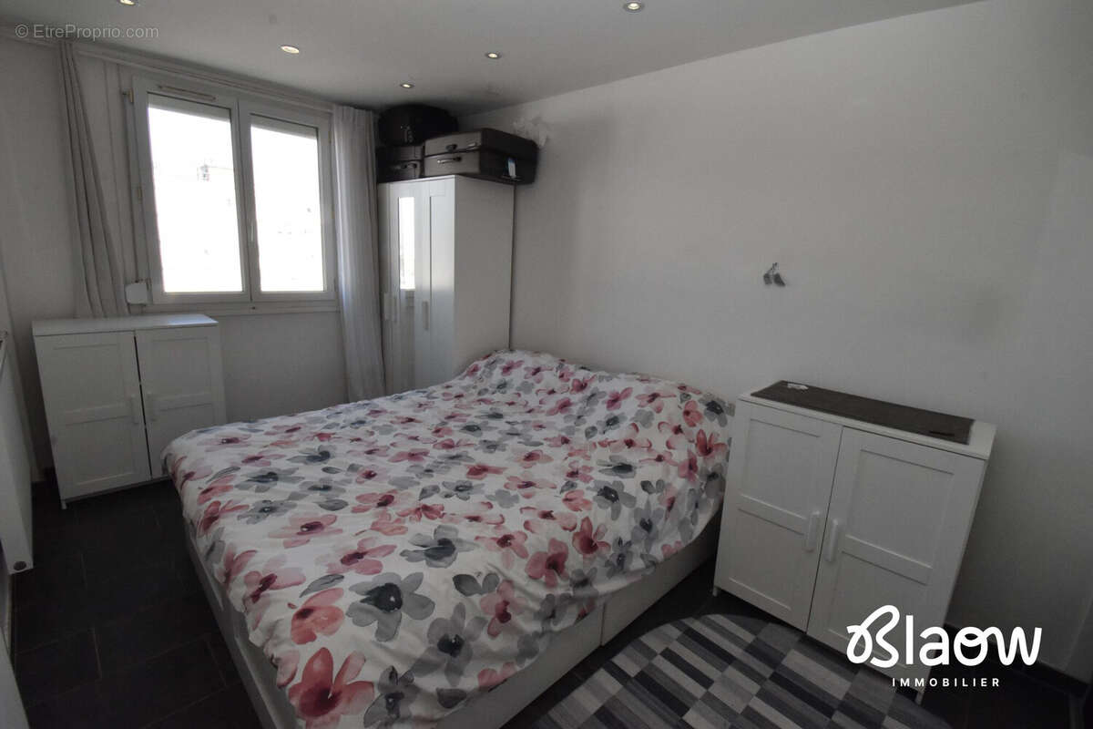 Appartement à MEYZIEU