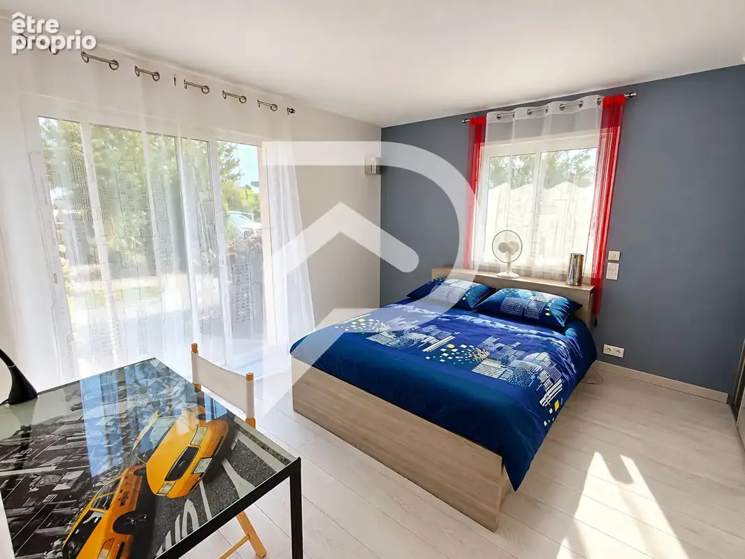 Maison contemporaine secteur POUILLON 5 pièces 150 m² - photo 5