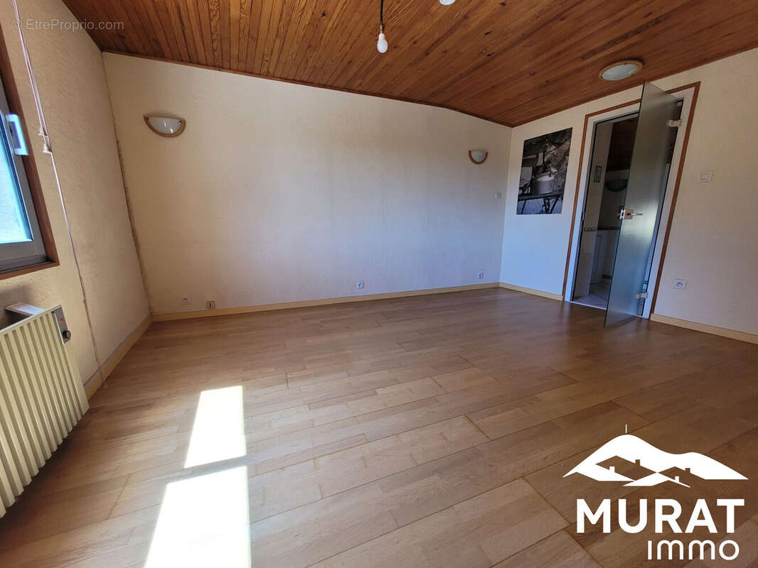 Maison 118 m² à Seychalles  - photo 6