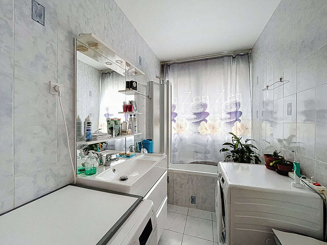 Appartement à SAINT-MICHEL-SUR-ORGE