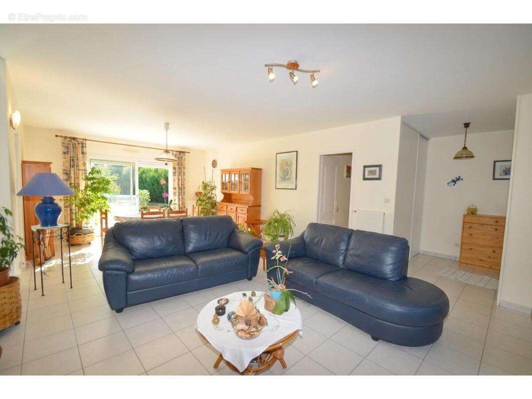 Maison 123 m² à Le Fieu  - photo 4