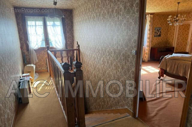 Maison 159 m² à Coulonges-Sur-Sarthe  - photo 9