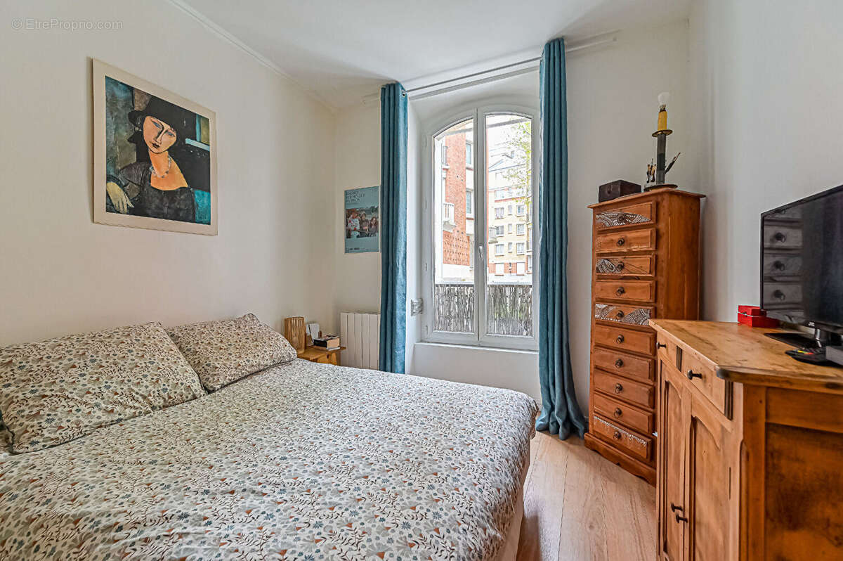Appartement à PARIS-18E