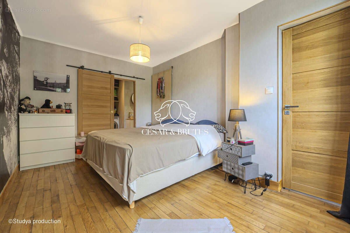 Appartement à TASSIN-LA-DEMI-LUNE