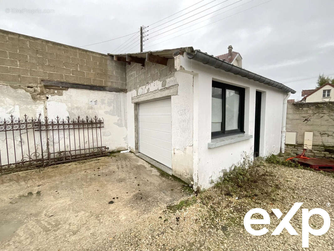 garage indépendant  - Appartement à SAINT-ANDRE-LES-VERGERS
