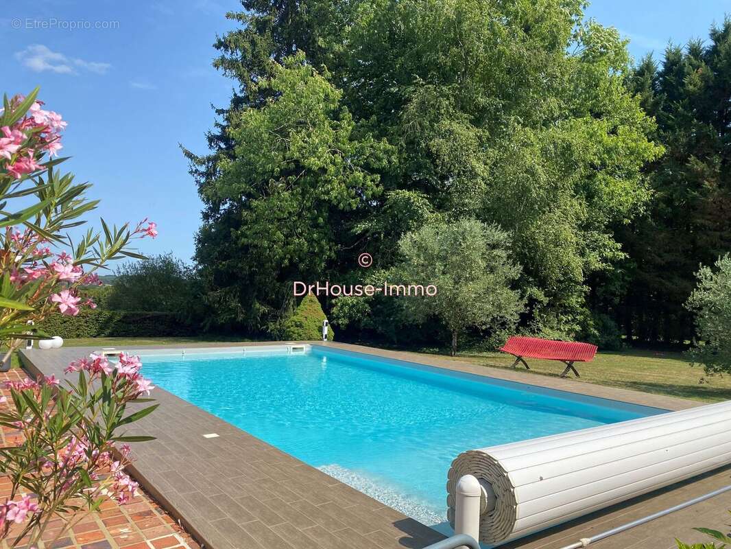 Maison 208 m² à Dracy  - photo 31