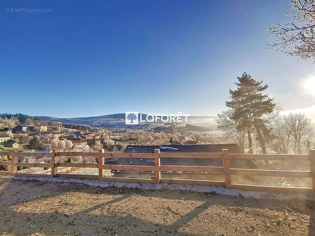 Maison à SAINT-LEGER-DU-MALZIEU