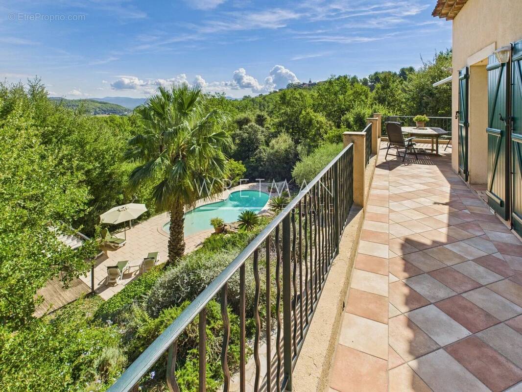 Maison à LE CANNET-DES-MAURES