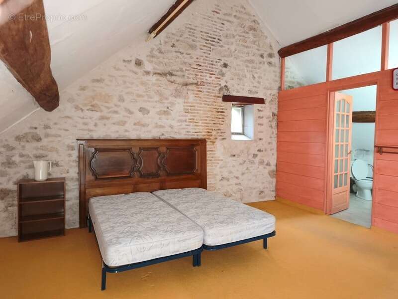 Chéniers (23) à vendre maison de 4 chambres 220 m², Mare, Dépendance, Grange, Terrain 6800 m² - photo 11