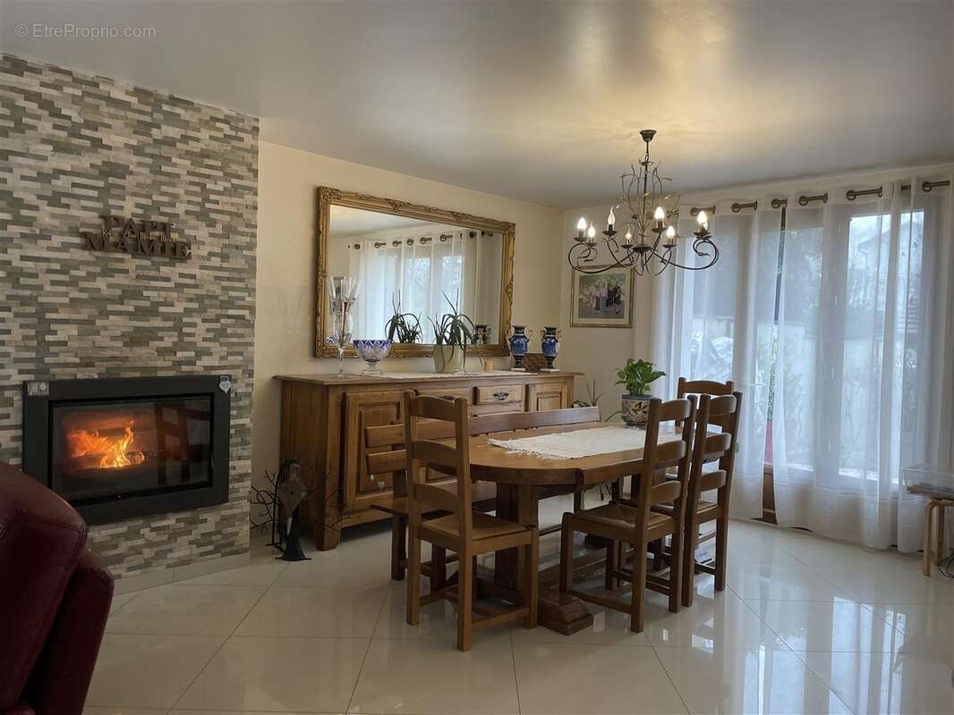 Maison à PONTAULT-COMBAULT