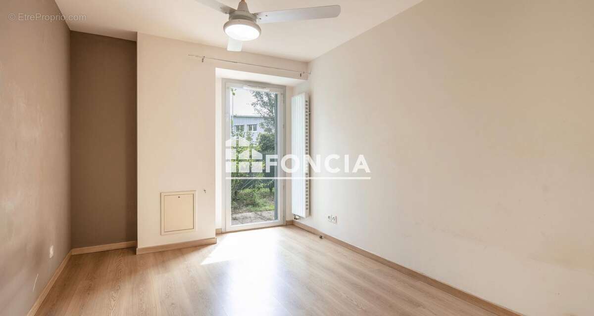 Appartement à SEYSSINET-PARISET