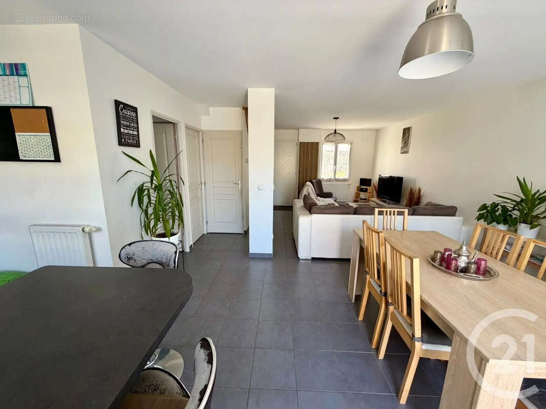 Maison 98 m² à Dammartin-En-Goele  - photo 2