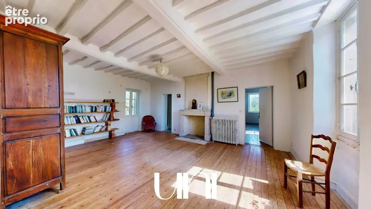 Corps de ferme de 300 m2, sur un terrain de 2 999 m2, avec dépendances - ROTS - photo 12