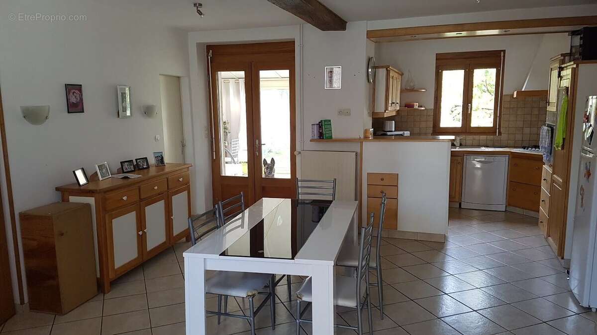 Maison 130 m² à Torteron  - photo 7