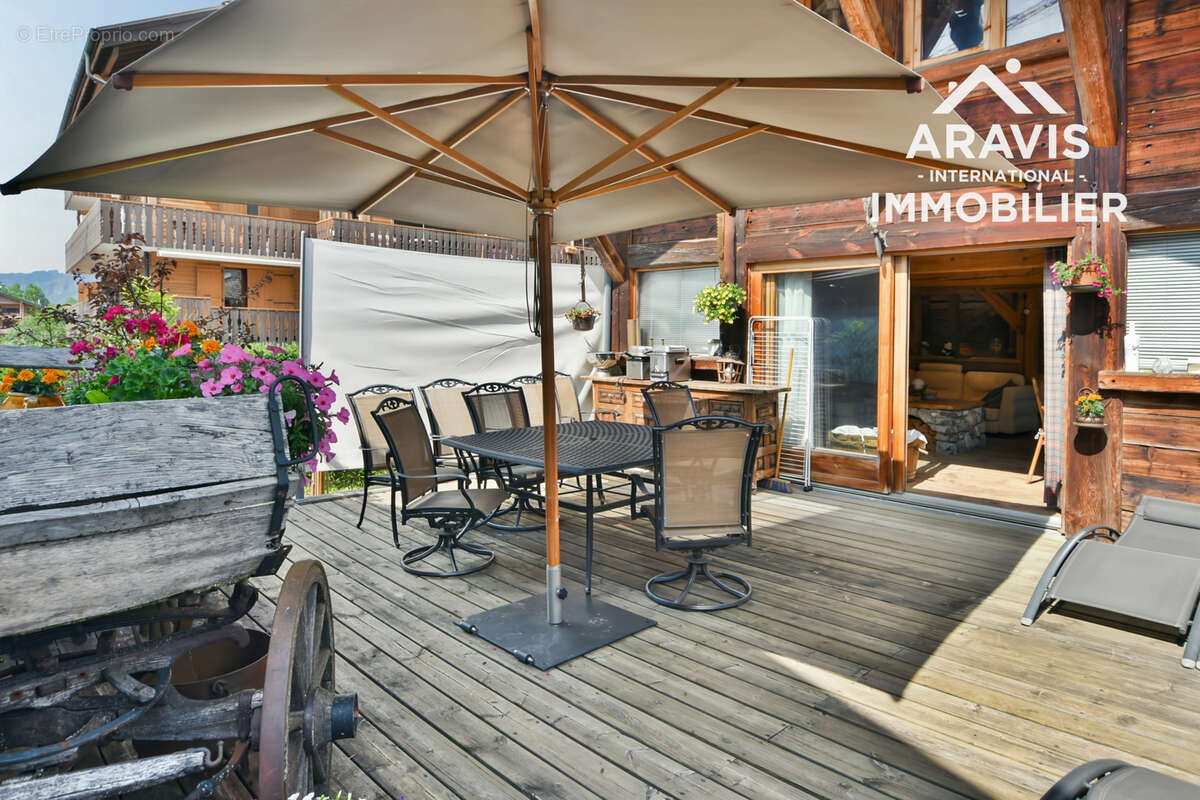 Une opportunité rare au cœur du village des Carroz ! - photo 13