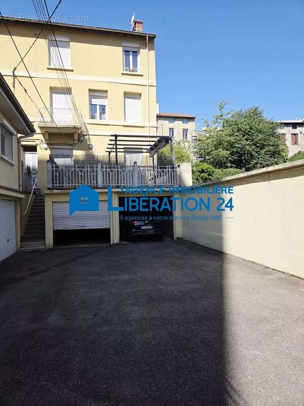 Appartement à SAINT-ETIENNE