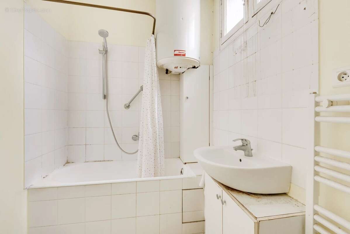 Appartement à PARIS-17E