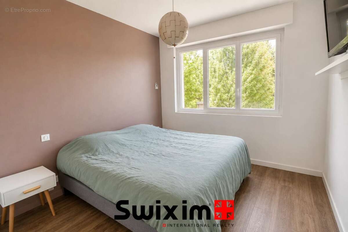 Maison T4 avec local commercial loué et bureau - 168m² - Mérignac - photo 11