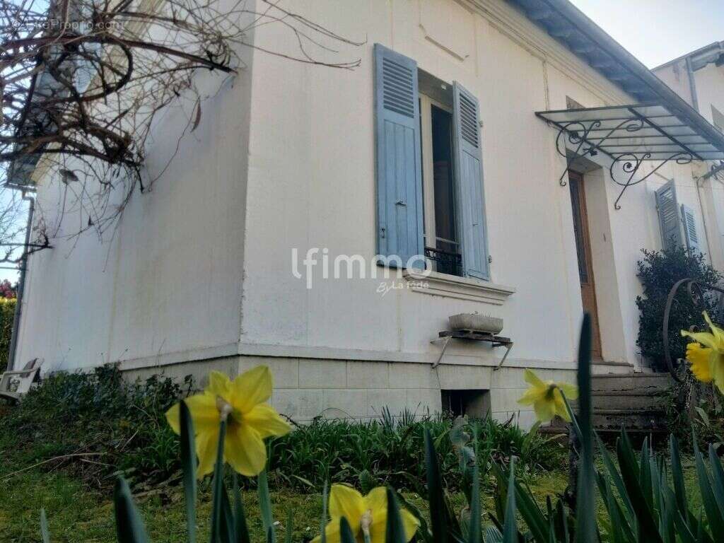 Maison à VIC-EN-BIGORRE