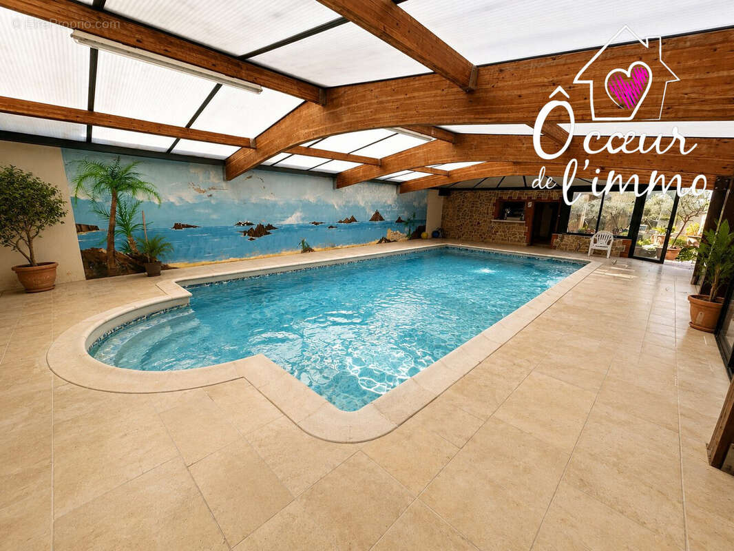 Maison 180 m² à Vezins  - photo 2