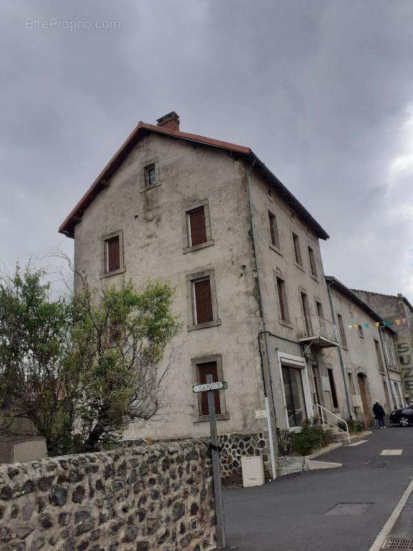 Maison à LANDOS