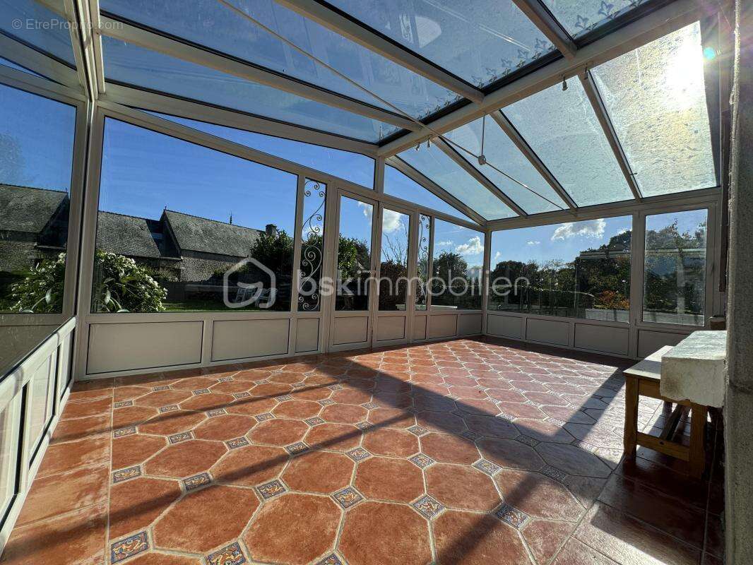 Belle maison en pierres 3 chambres + Jardin / Parking / Portail motorisé - photo 2